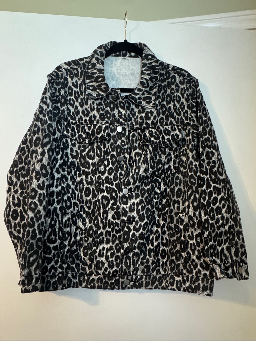 Boutique~ Black and Gray Leopard Print Jean Jacket